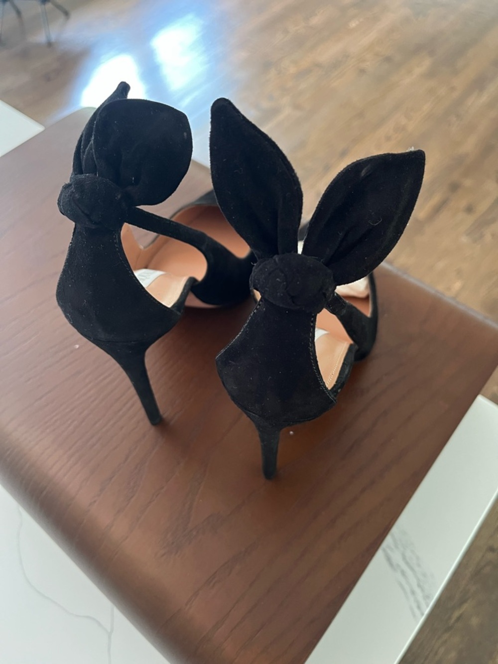 Aquazzura Black Suede Pointed-Toe Bow-Tie Stiletto Pumps - Picture 3 of 7